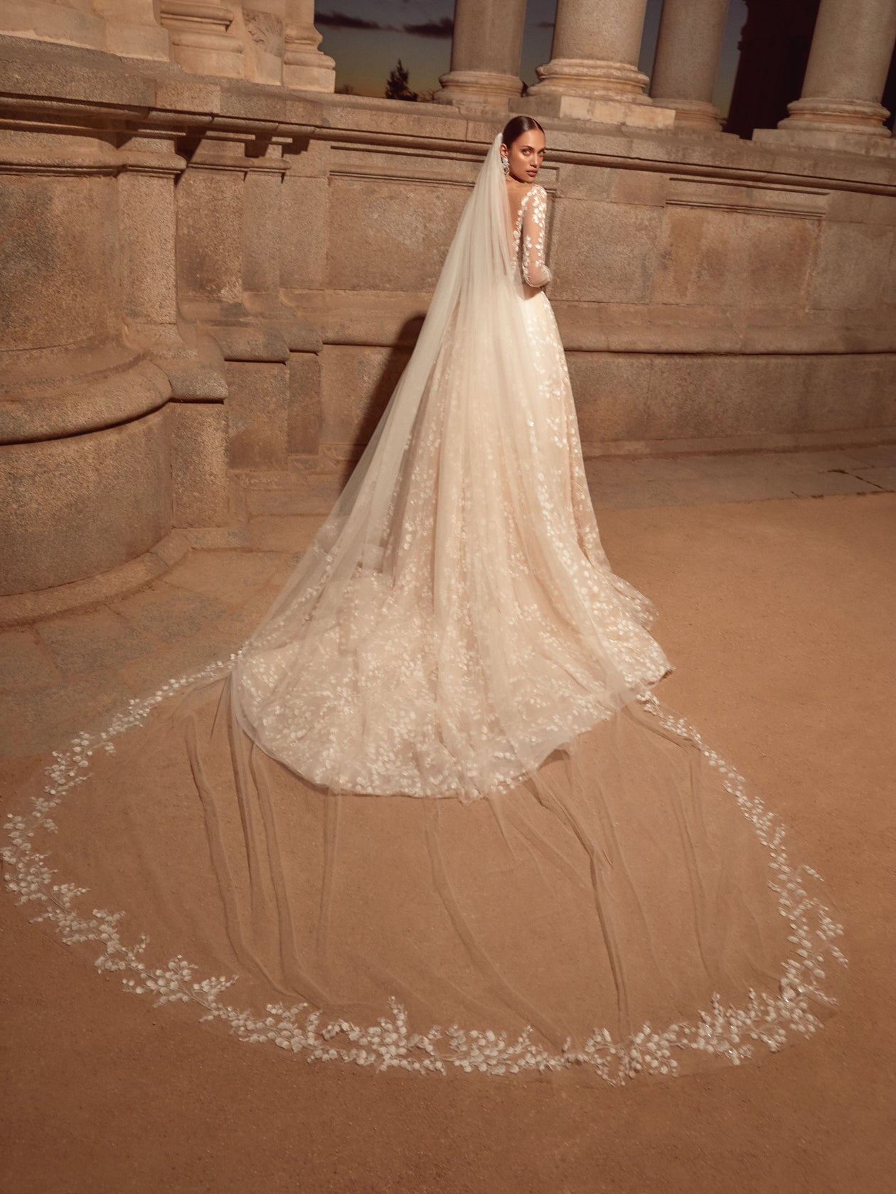 Galia lahav veil hotsell